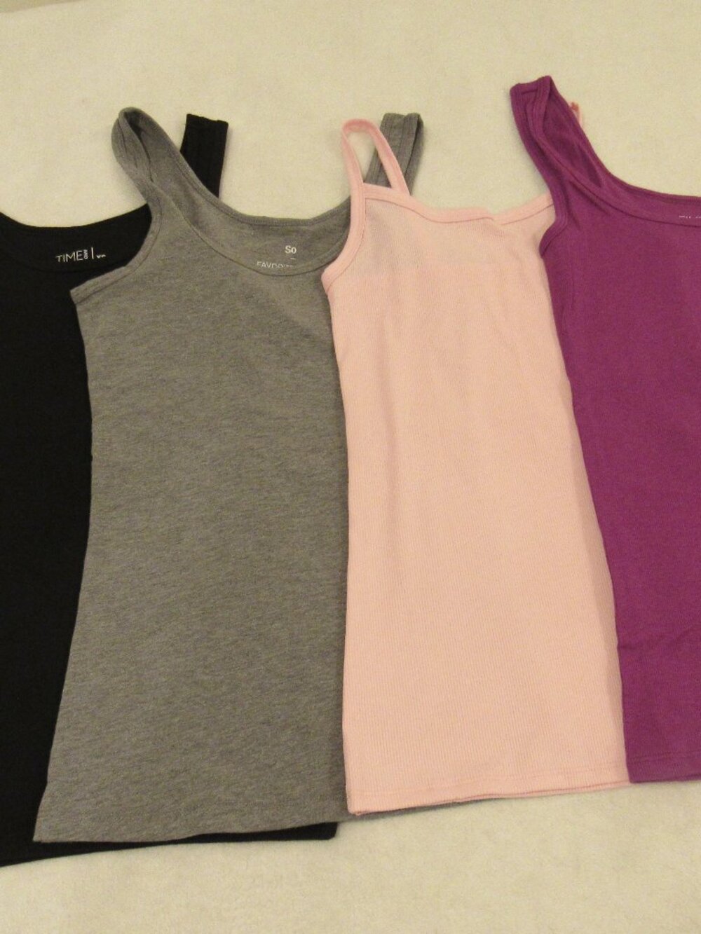 NEW:  GROUP OF FOUR JUNIORS/WOMEN'S TANK TOPS SIZE XS-S